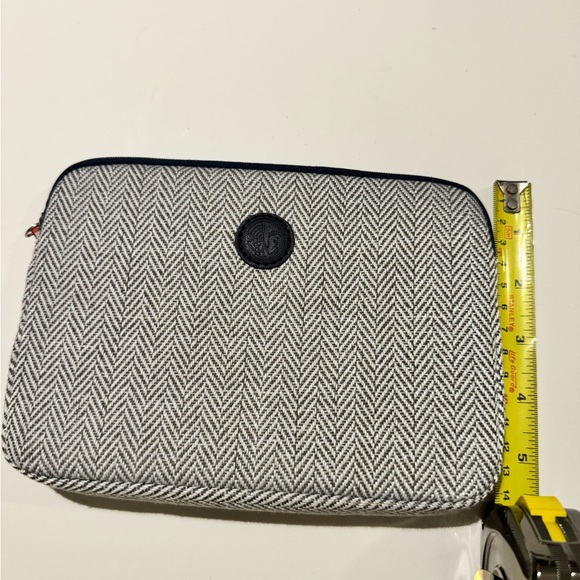 Cosmetics case - Picture 4 of 5